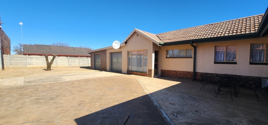3 Bedroom Property for Sale in Ellaton North West